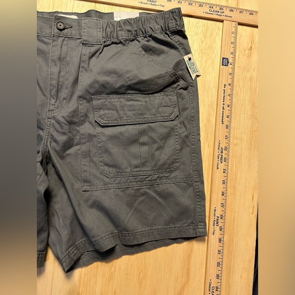NWT Men's Croft & Barrow Side-Elastic 7.5-inch Gray Cargo Shorts 46W - Picture 7 of 7